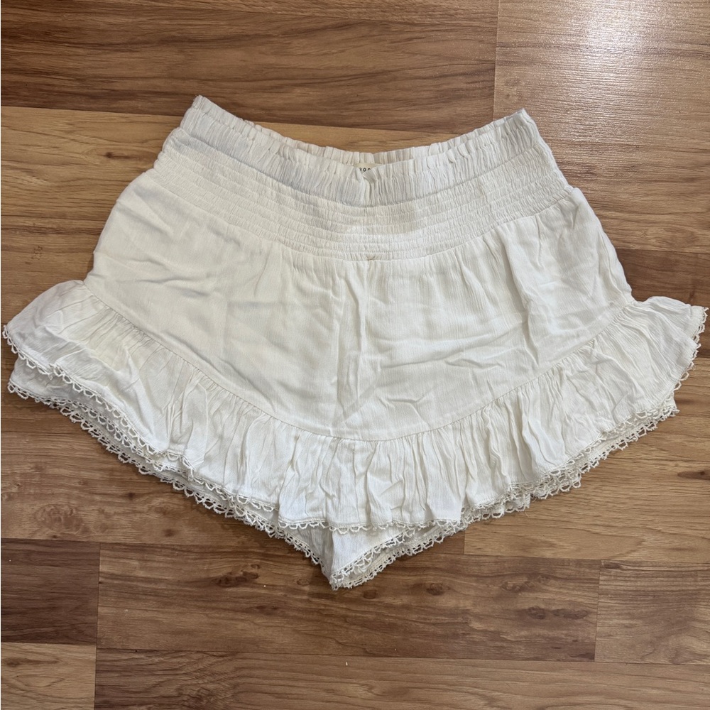 Aeropostale White Cream Ruffled Skort